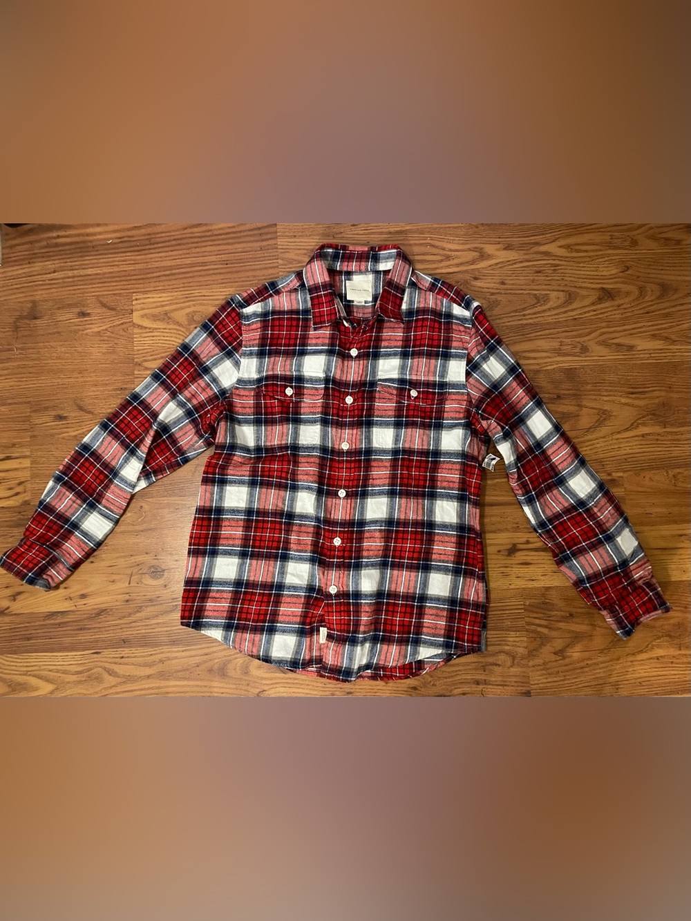 American Eagle Outfitters Red White and Navy Plaid Button-Down Shirt